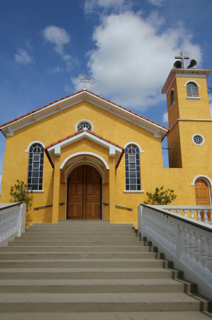 Igrejas de Louveira